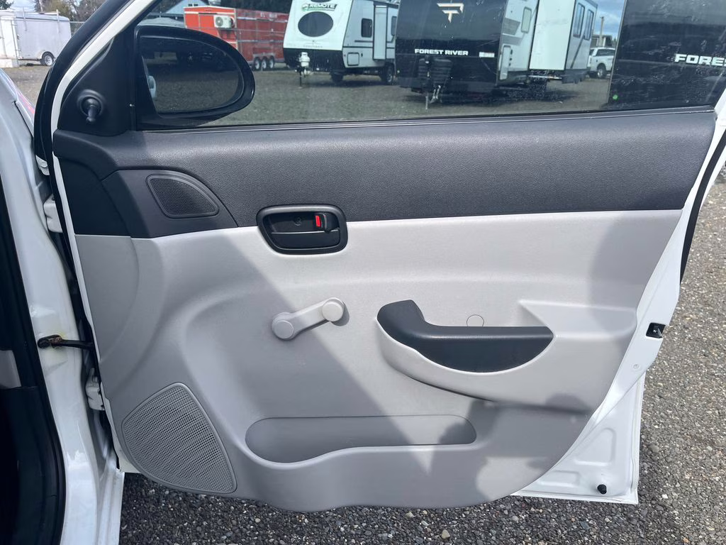 2009 Nordic White Hyundai Accent GLS FWD Sedan