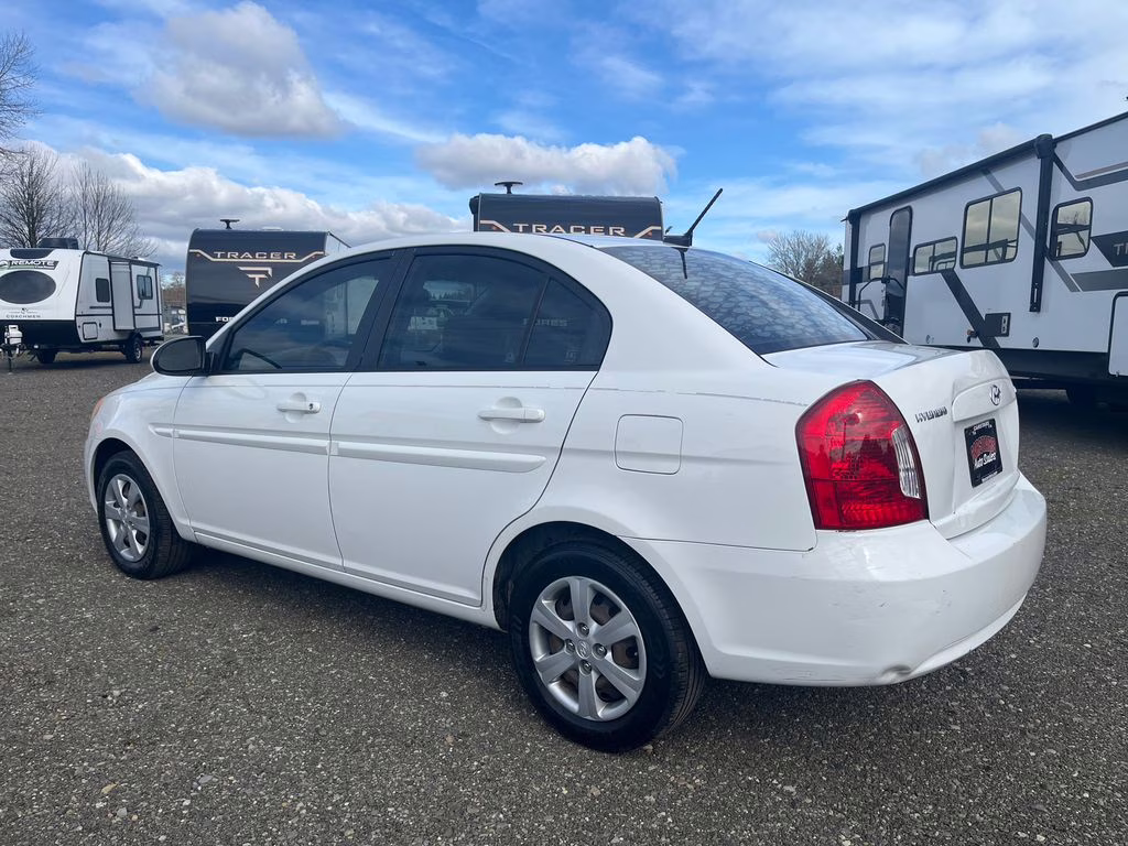 2009 Nordic White Hyundai Accent GLS FWD Sedan
