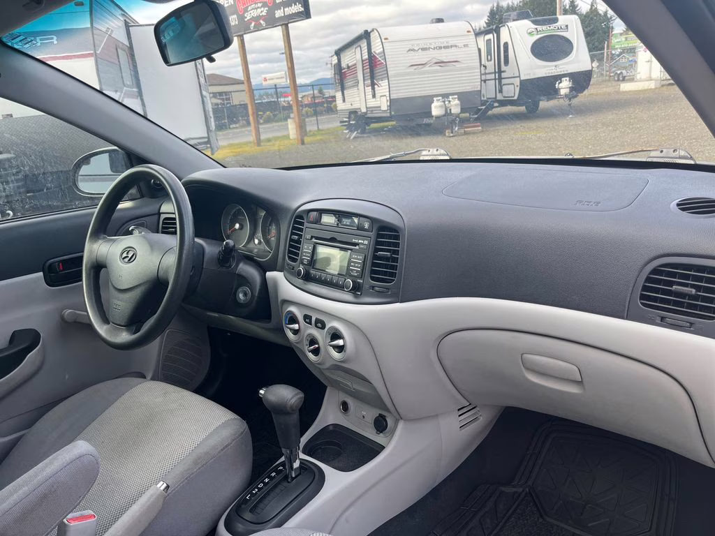 2009 Nordic White Hyundai Accent GLS FWD Sedan