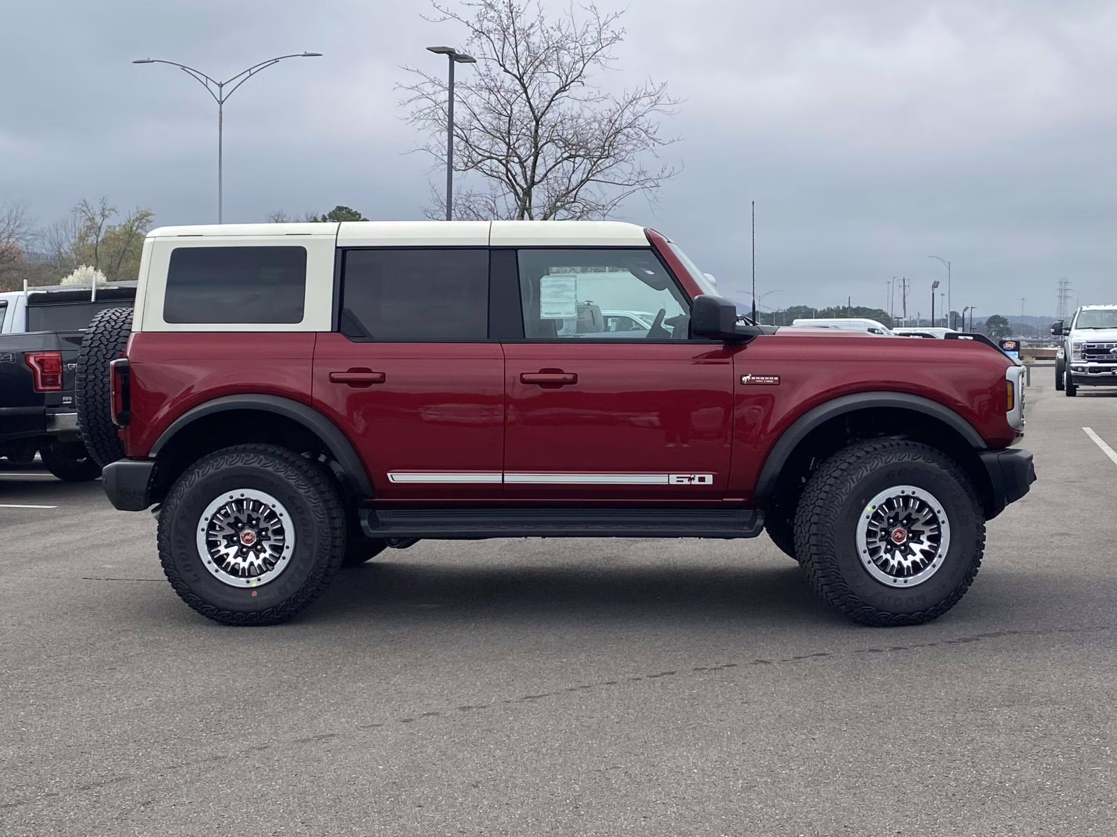 2026 Ruby Red Ford Bronco Outer Banks 4X4 SUV