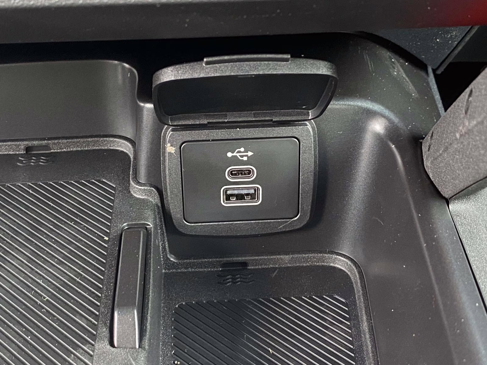 2026 Ruby Red Ford Bronco Outer Banks 4X4 SUV