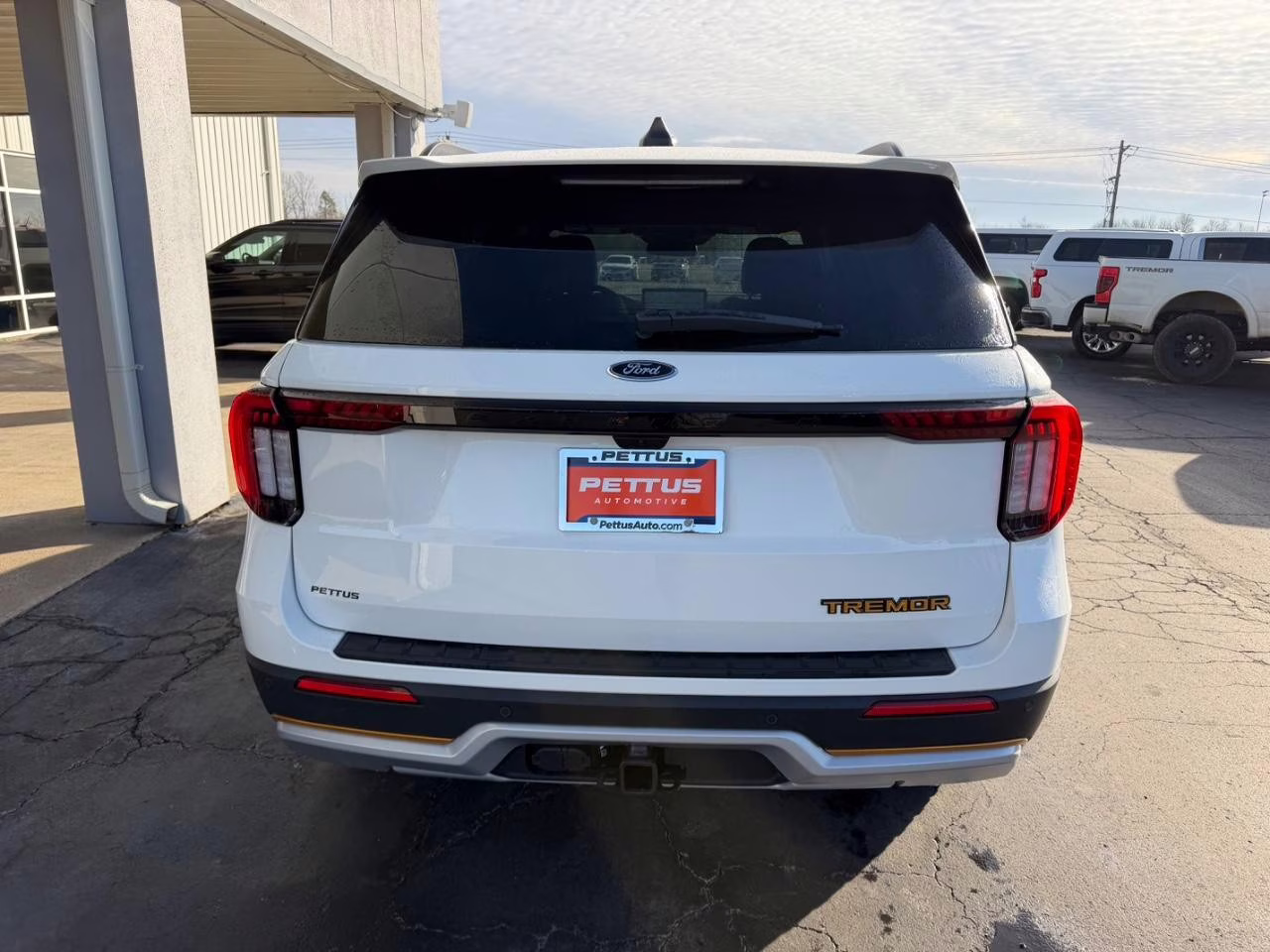 2026 Star White Metallic Tri-Coat Ford Explorer Tremor 4X4 SUV