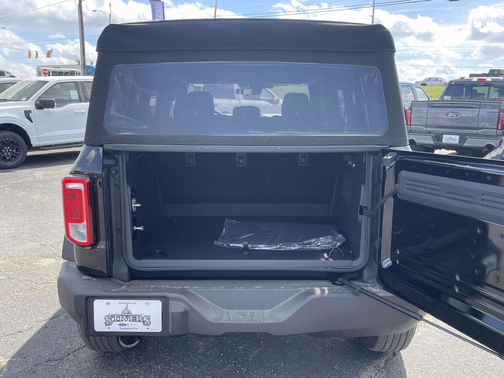 2026 Shadow Black Ford Bronco Base 4X4 SUV