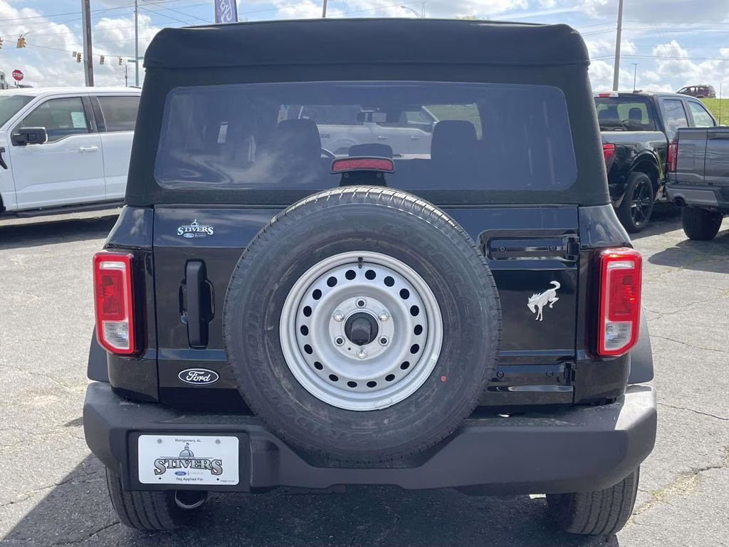 2026 Shadow Black Ford Bronco Base 4X4 SUV
