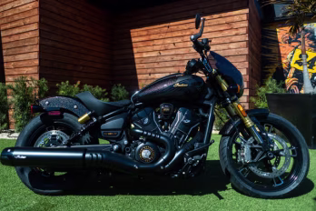 2026 ONYX BLACK CRYSTAL W/GRAPHIX Indian SCOUT 101