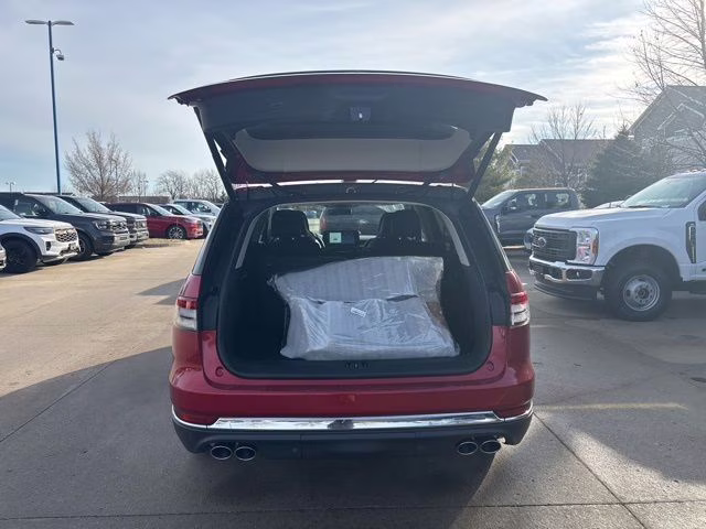 2026 Red Carpet Tinted Clearcoat Lincoln Aviator Reserve AWD SUV