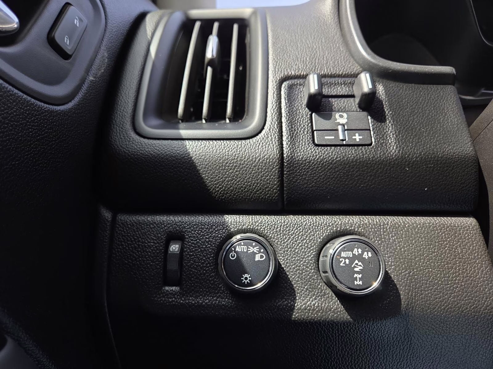 2018 Black Chevrolet Colorado 4WD ZR2 4X4 Truck