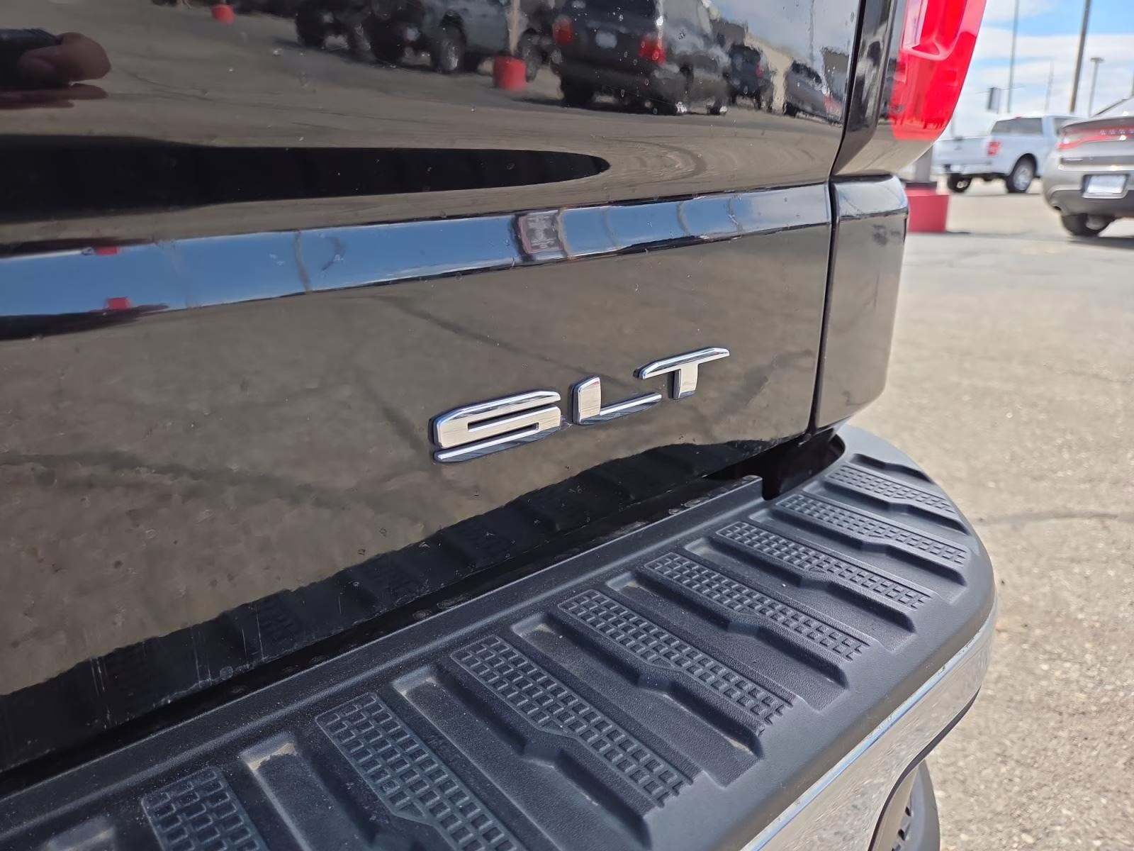 2019 Onyx Black GMC Sierra 1500 SLT 4X4 Truck