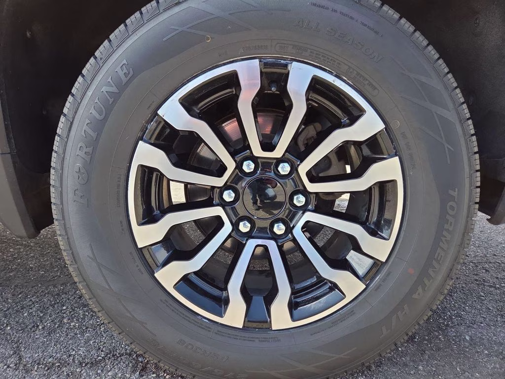 2019 Onyx Black GMC Sierra 1500 SLT 4X4 Truck