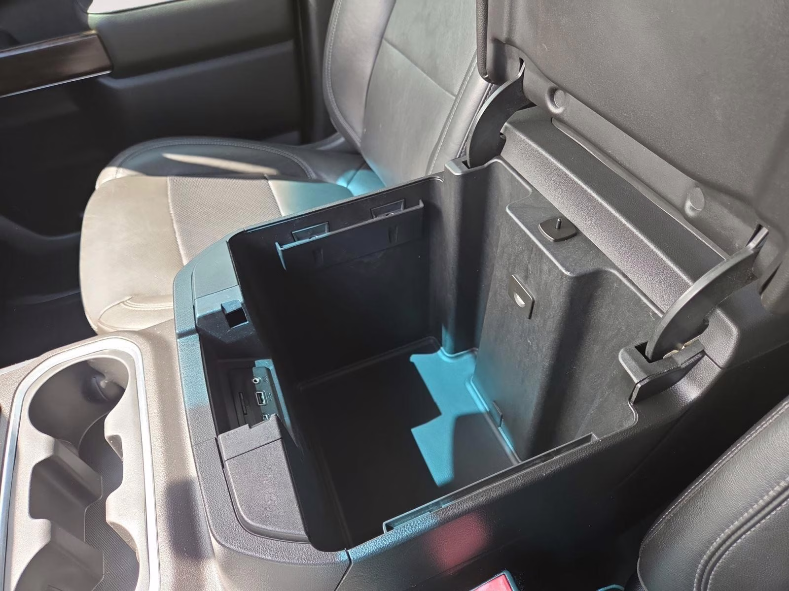 2019 Onyx Black GMC Sierra 1500 SLT 4X4 Truck