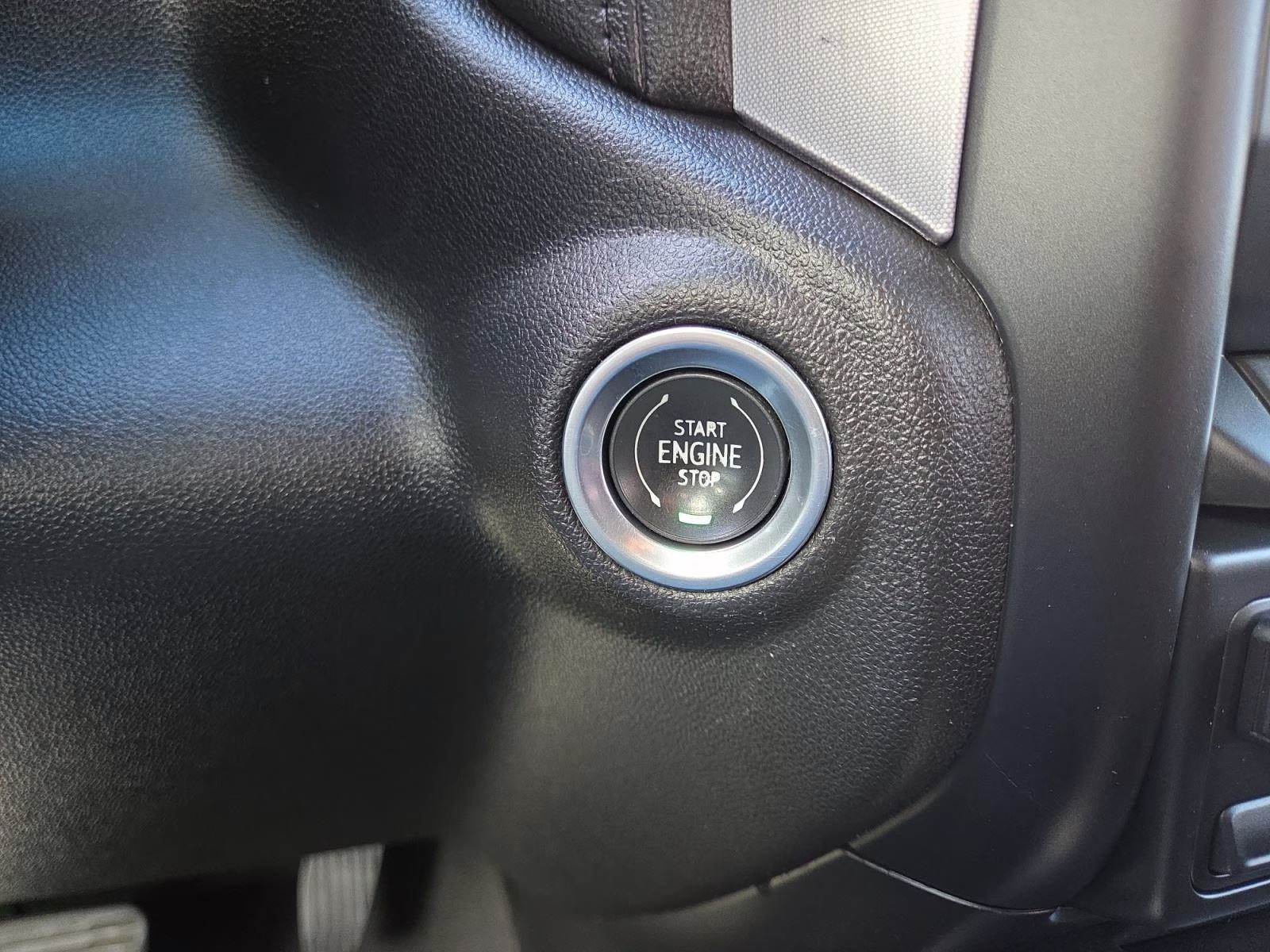 2019 Onyx Black GMC Sierra 1500 SLT 4X4 Truck