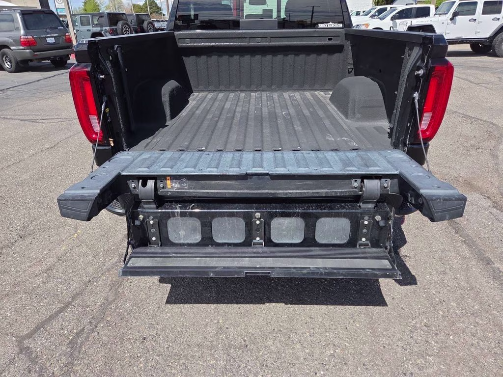 2019 Onyx Black GMC Sierra 1500 SLT 4X4 Truck