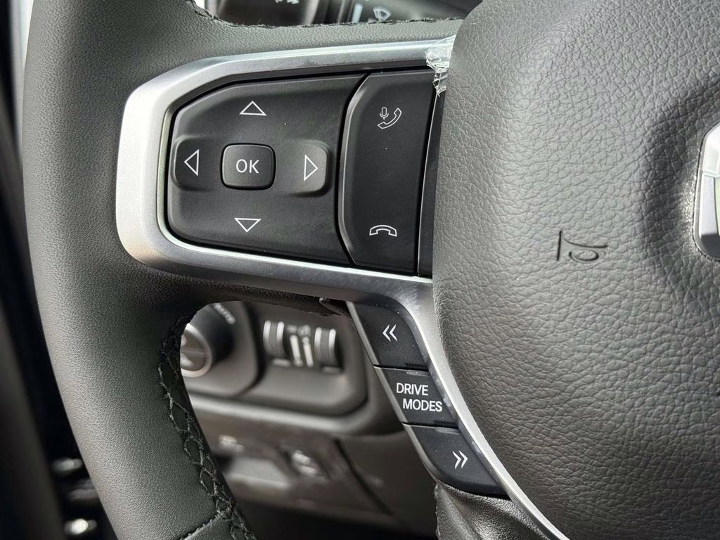 2026 Diamond Black Crystal Pearlcoat Ram 1500 Big Horn/Lone Star 4X4 Truck