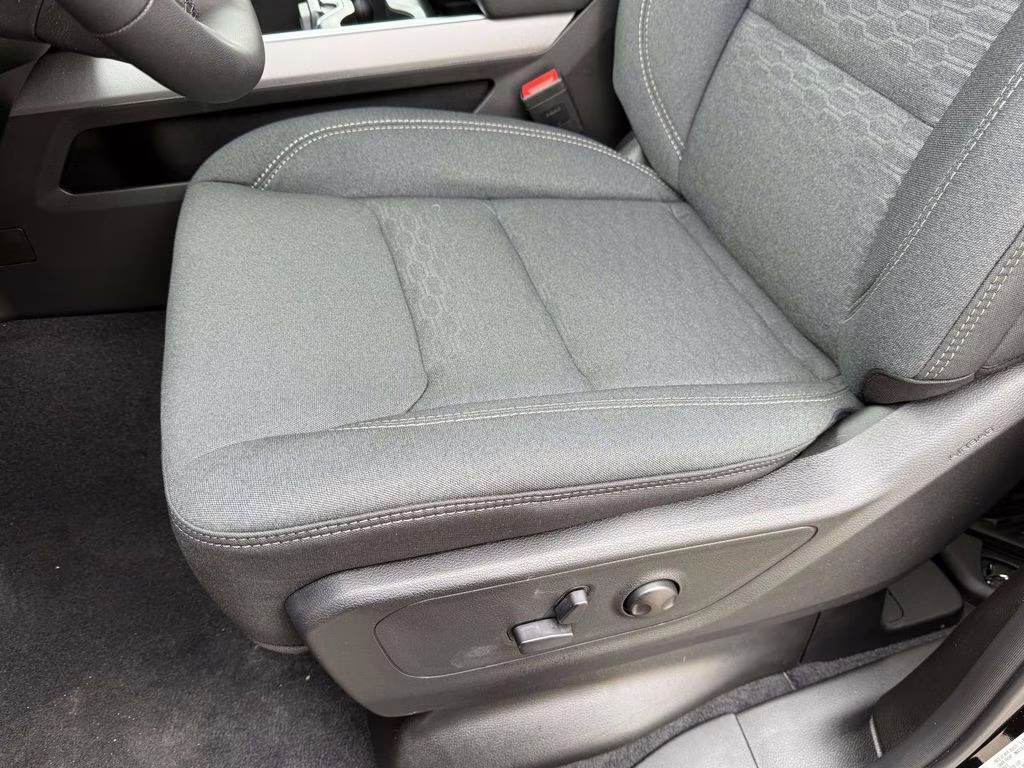 2026 Diamond Black Crystal Pearlcoat Ram 1500 Big Horn/Lone Star 4X4 Truck