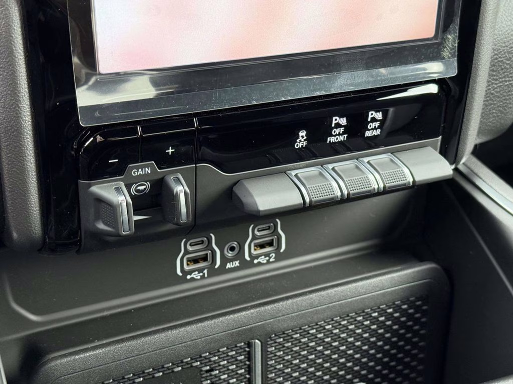 2026 Diamond Black Crystal Pearlcoat Ram 1500 Big Horn/Lone Star 4X4 Truck