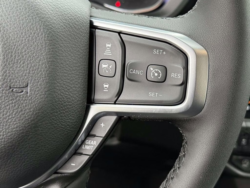 2026 Diamond Black Crystal Pearlcoat Ram 1500 Big Horn/Lone Star 4X4 Truck