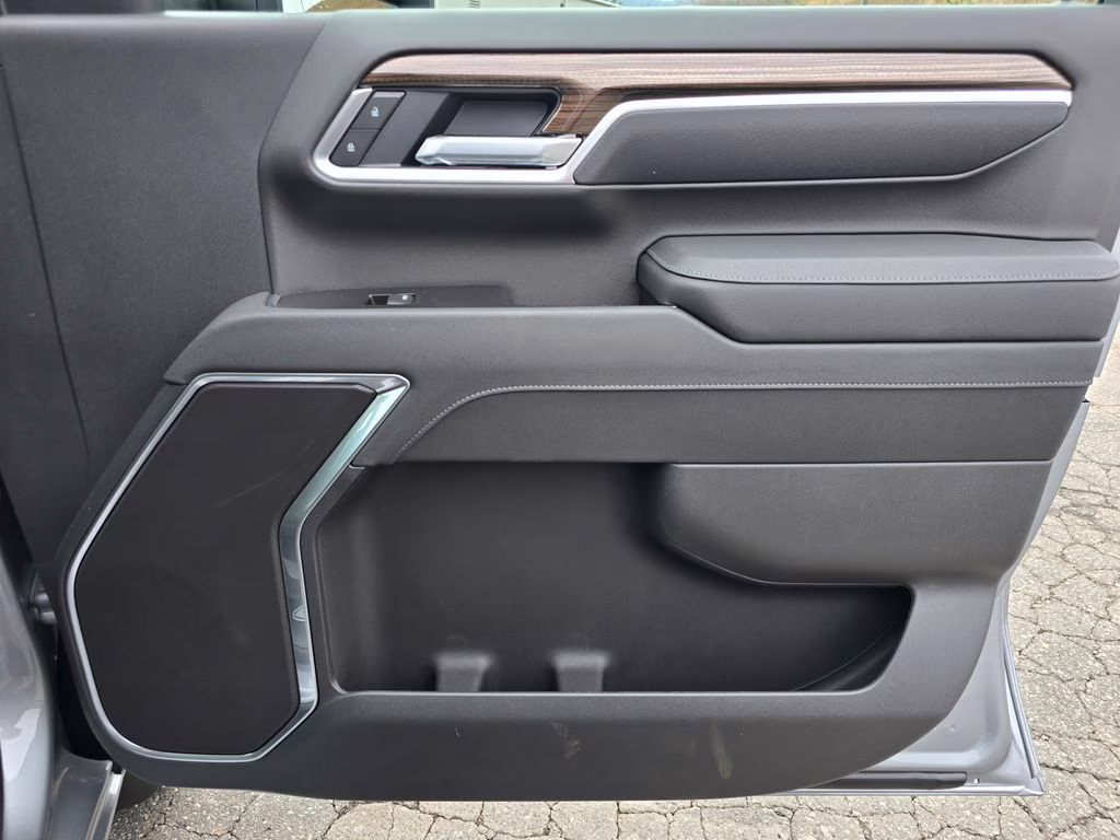 2026 Sterling Gray Metallic Chevrolet Silverado 3500HD LT 4X4 Truck