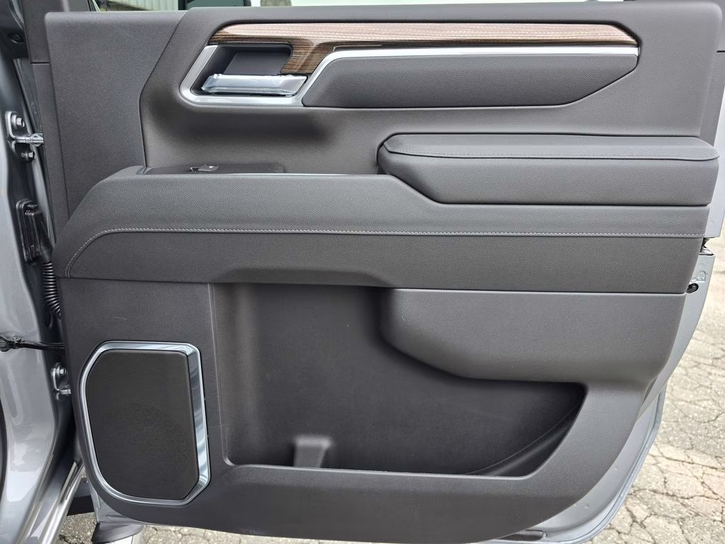 2026 Sterling Gray Metallic Chevrolet Silverado 3500HD LT 4X4 Truck