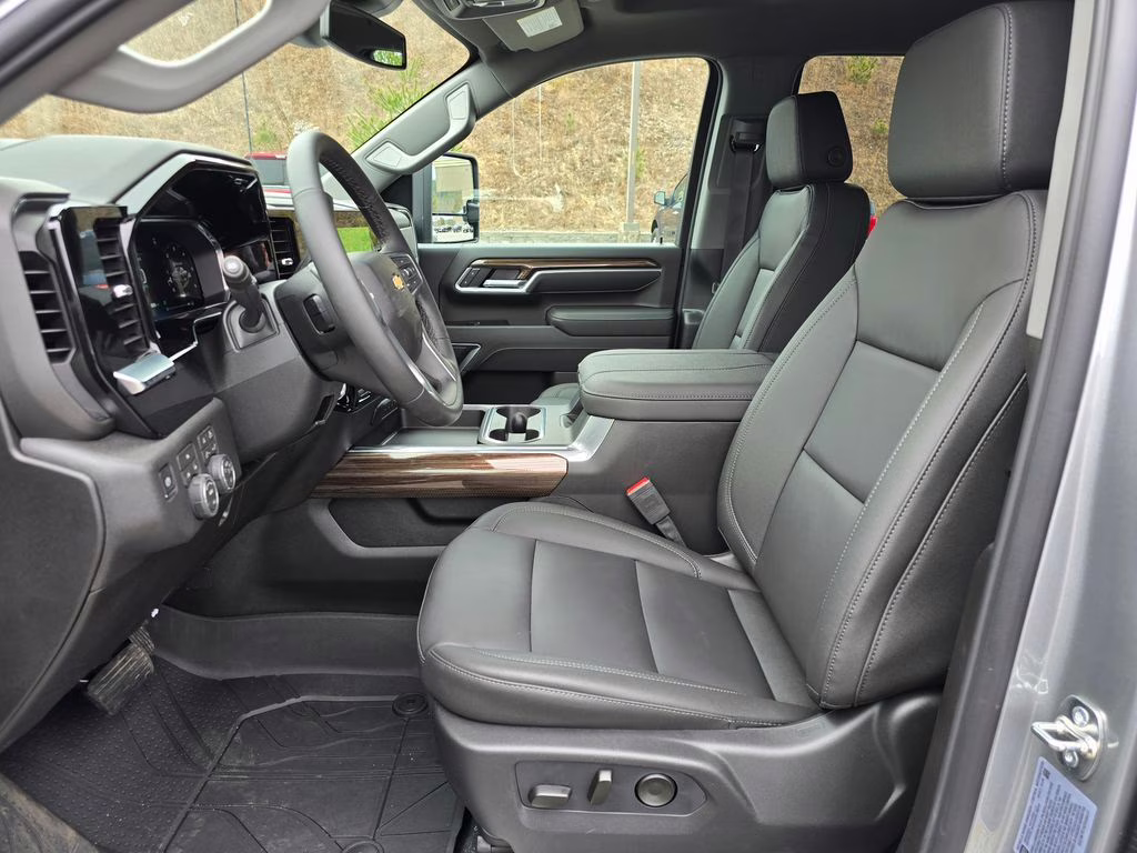 2026 Sterling Gray Metallic Chevrolet Silverado 3500HD LT 4X4 Truck