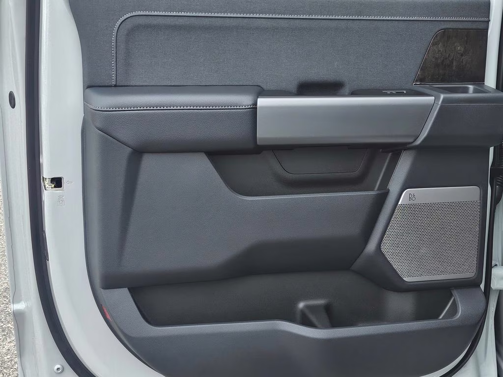 2026 Avalanche Ford Super Duty F-250 SRW Lariat 4X4 Truck