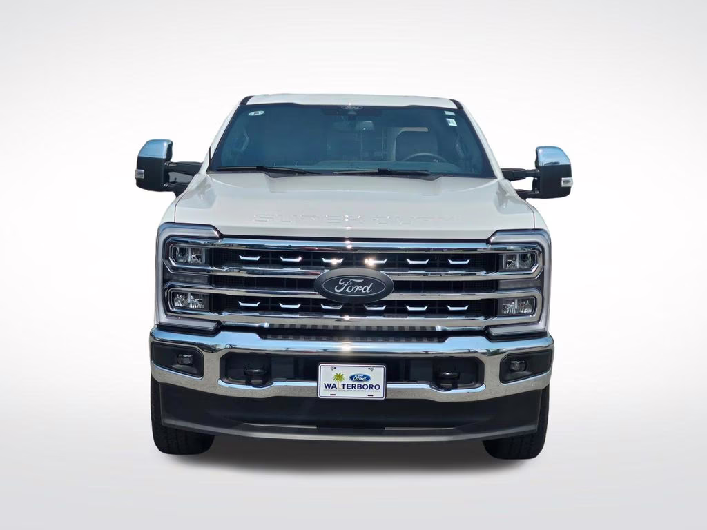 2026 Oxford White Ford Super Duty F-250 SRW Lariat 4X4 Truck