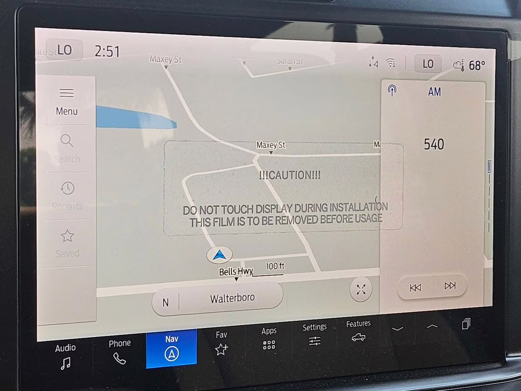 2026 Oxford White Ford Super Duty F-250 SRW Lariat 4X4 Truck