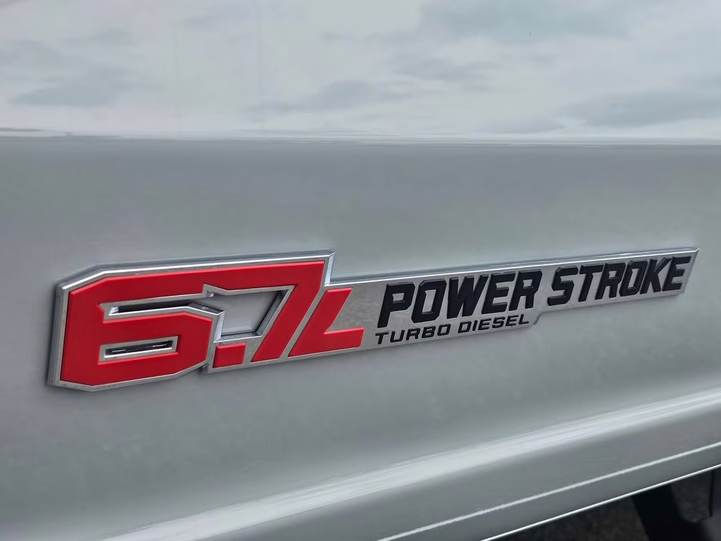 2026 Avalanche Ford Super Duty F-250 SRW Lariat 4X4 Truck