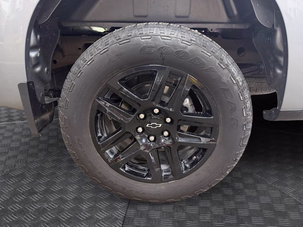 2025 Gray Chevrolet Silverado 1500 RST w/Convenience II pkg & Bose Surround Sound 4X4 Truck