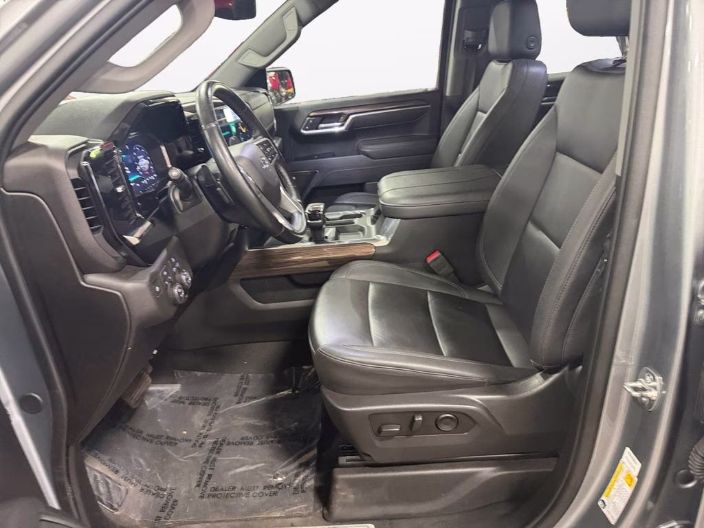2025 Gray Chevrolet Silverado 1500 RST w/Convenience II pkg & Bose Surround Sound 4X4 Truck