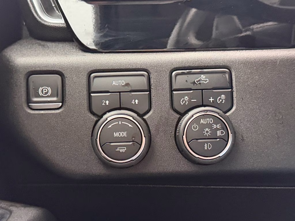 2025 Gray Chevrolet Silverado 1500 RST w/Convenience II pkg & Bose Surround Sound 4X4 Truck