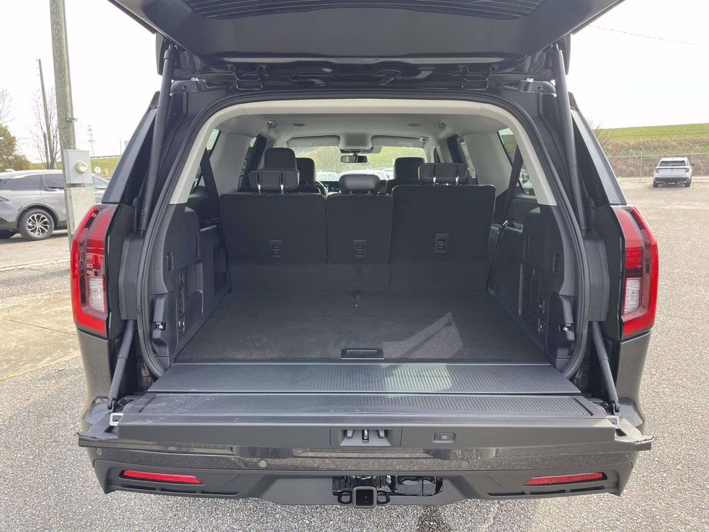 2026 Dark Matter Gray Metallic Ford Expedition Max Active RWD SUV