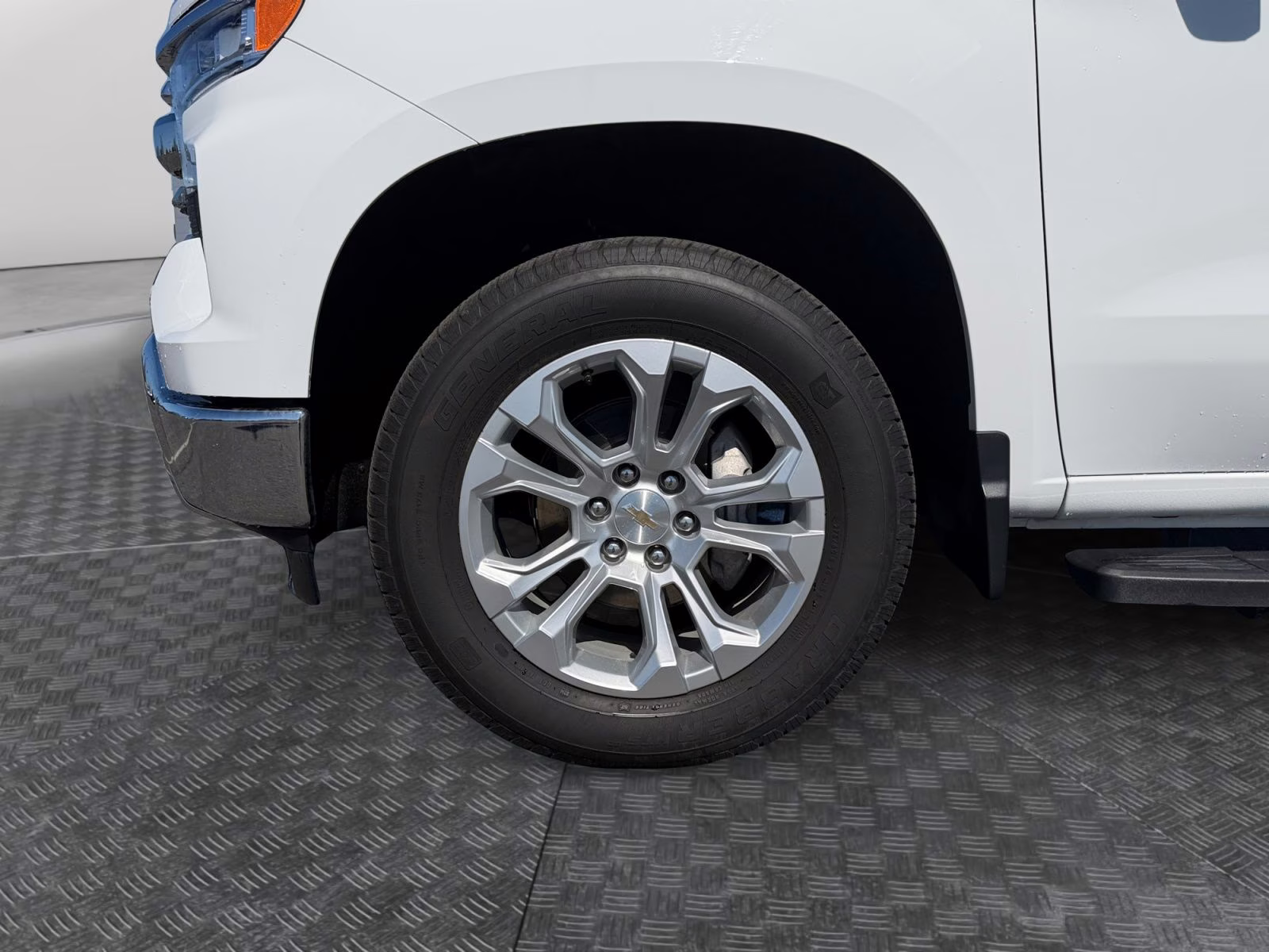 2025 Summit White Chevrolet Silverado 1500 LTZ 4X4 Truck