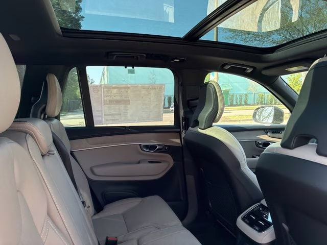 2026 Aurora Silver Volvo XC90 Plug-In Hybrid T8 Ultra Dark Theme 7-Seater AWD SUV