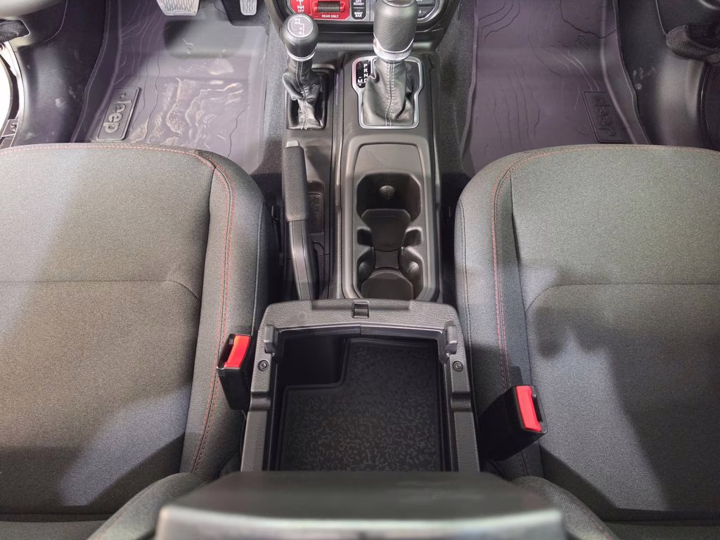 2026 Granite Crystal Metallic Clearcoat Jeep Gladiator Rubicon 4X4 Truck