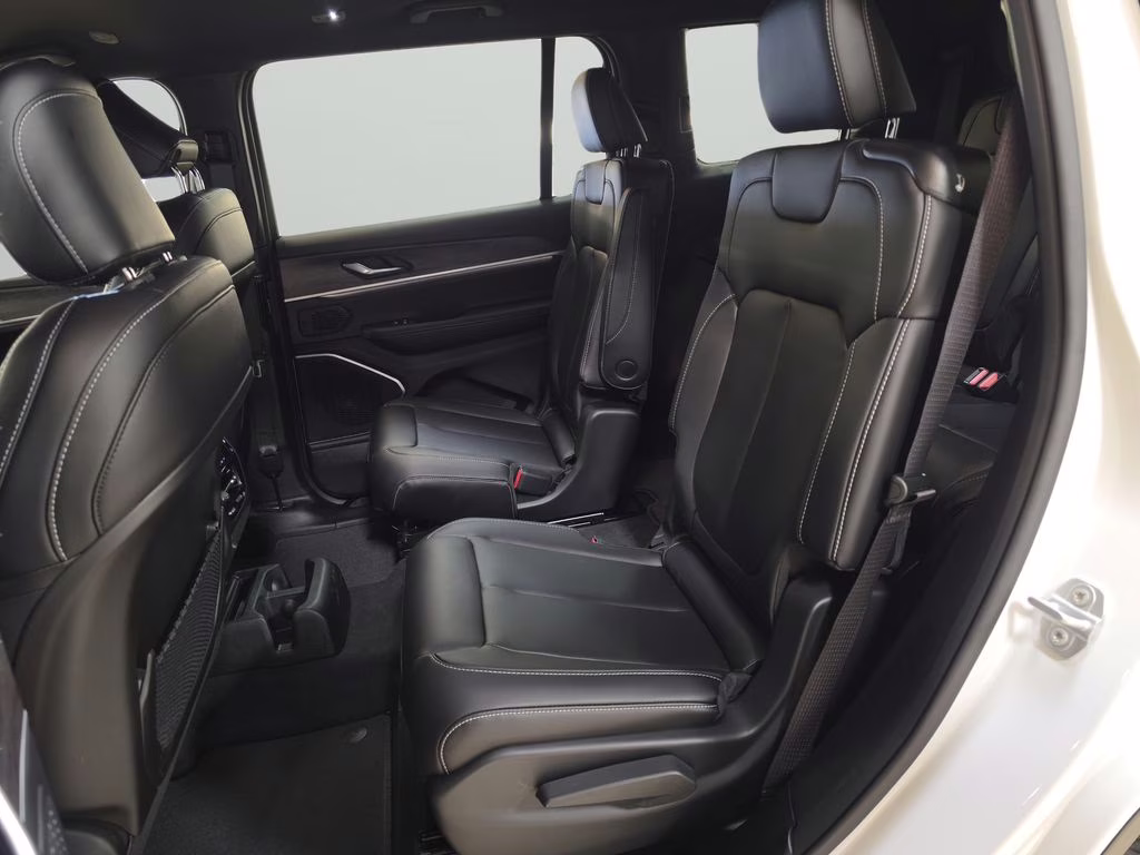 2026 Bright White Clearcoat Jeep Grand Cherokee L Limited 4X4 SUV