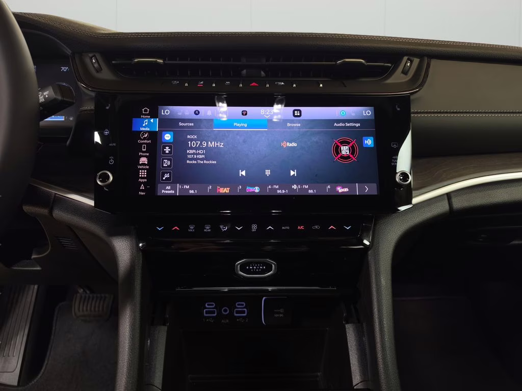 2026 Bright White Clearcoat Jeep Grand Cherokee L Limited 4X4 SUV