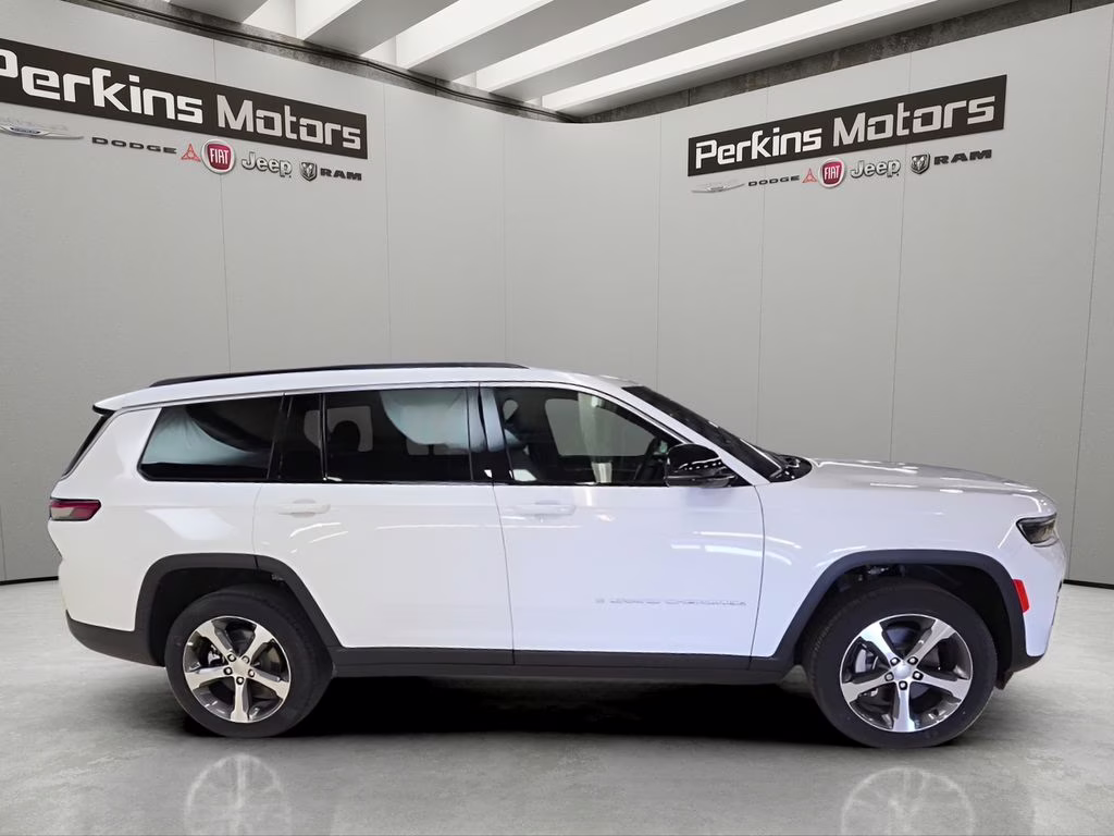 2026 Bright White Clearcoat Jeep Grand Cherokee L Limited 4X4 SUV