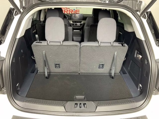 2026 White Metallic Ford Explorer Active RWD SUV