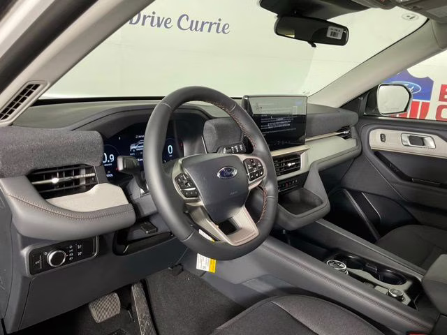 2026 White Metallic Ford Explorer Active RWD SUV