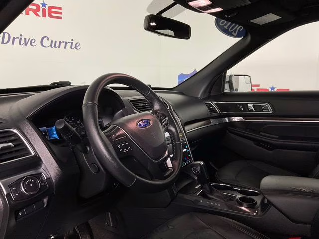 2018 Ingot Silver Ford Explorer Limited FWD SUV