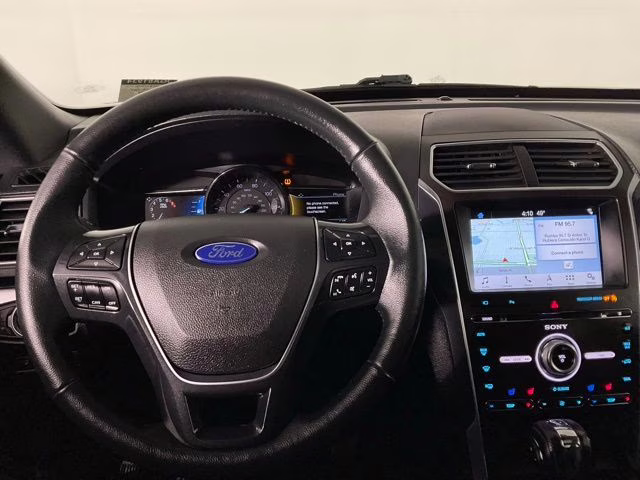 2018 Ingot Silver Ford Explorer Limited FWD SUV