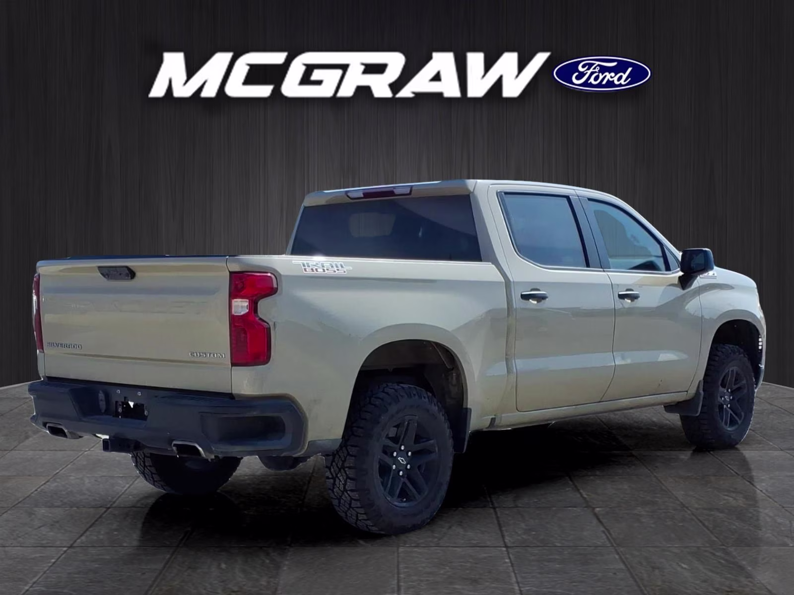2023 Sand Dune Metallic Chevrolet Silverado 1500 Custom Trail Boss 4X4 Truck