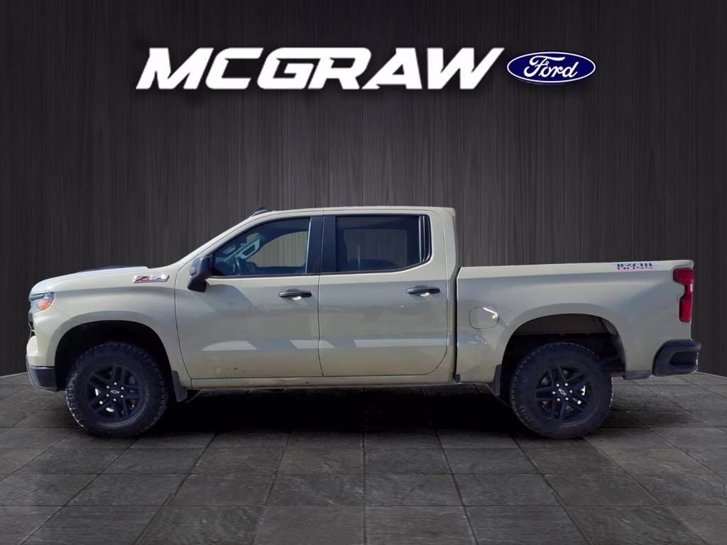 2023 Sand Dune Metallic Chevrolet Silverado Custom Trail Boss 4X4 Truck