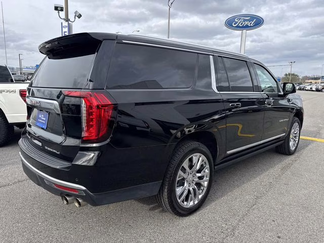 2022 Onyx Black GMC Yukon XL Denali 4X4 SUV