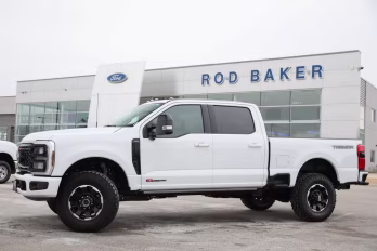 2026 Oxford White Ford Super Duty F-250 SRW Lariat 4X4 Truck