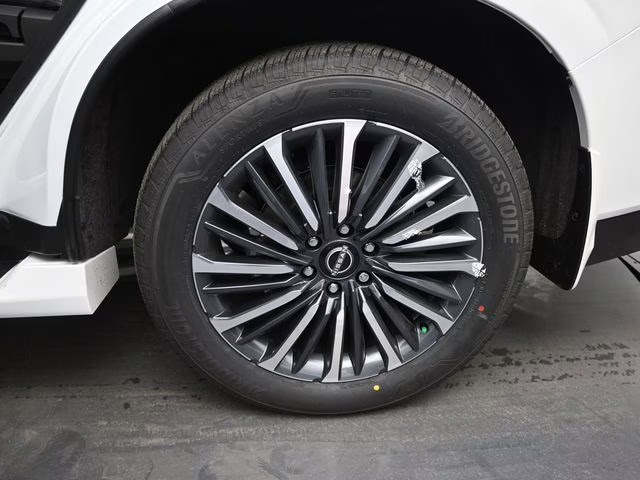 2026 Everest White Pearl Tricoat Nissan Armada Platinum Reserve 4X4 SUV
