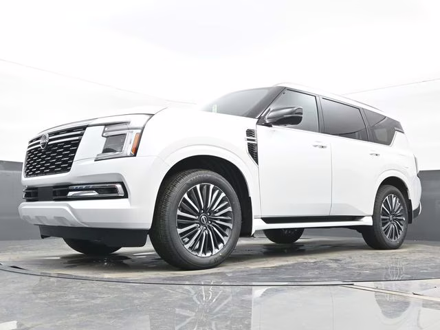 2026 Everest White Pearl Tricoat Nissan Armada Platinum Reserve 4X4 SUV
