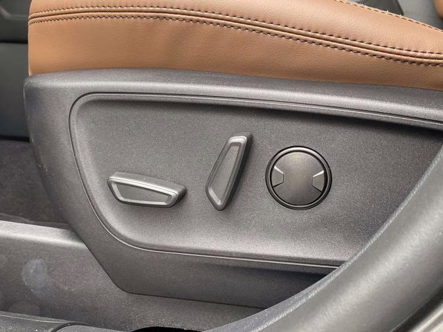 2026 Gray Metallic Ford Bronco Sport Outer Banks 4X4 SUV