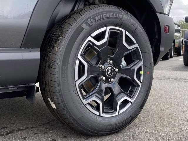 2026 Gray Metallic Ford Bronco Sport Outer Banks 4X4 SUV