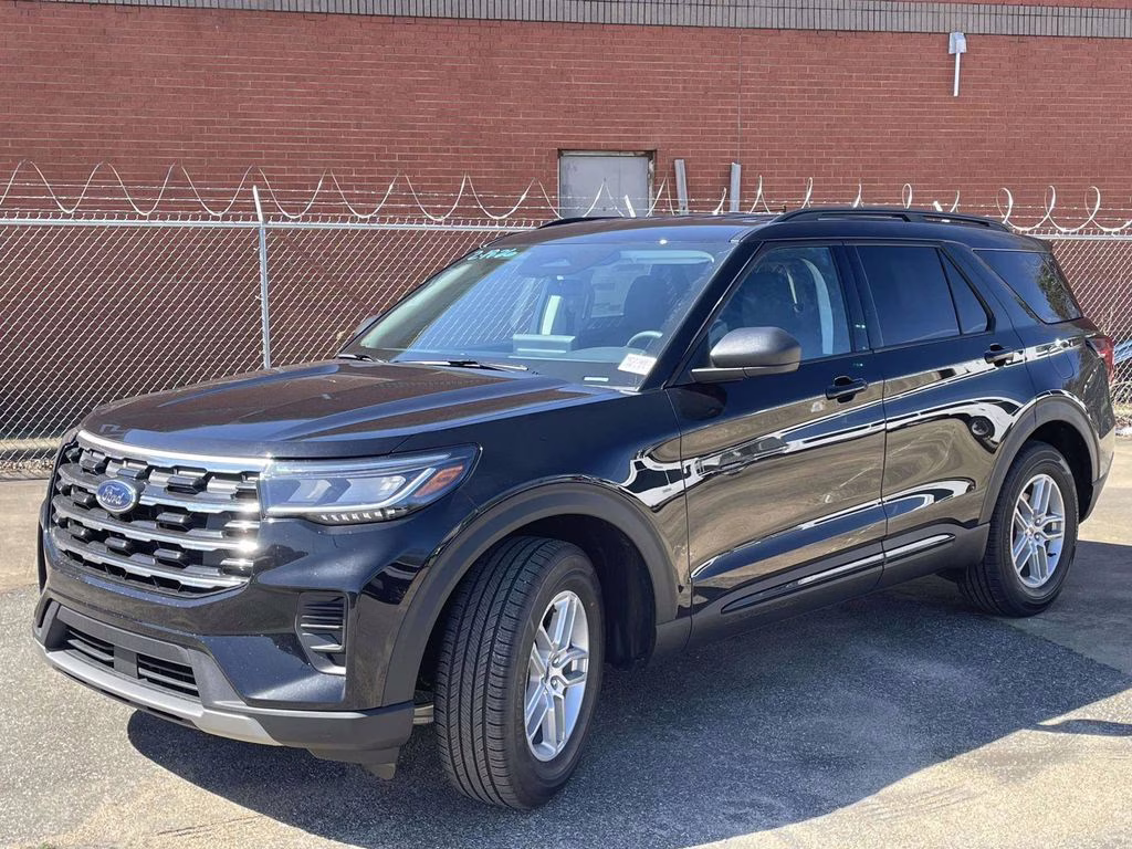 2026 Agate Black Metallic Ford Explorer Active RWD SUV